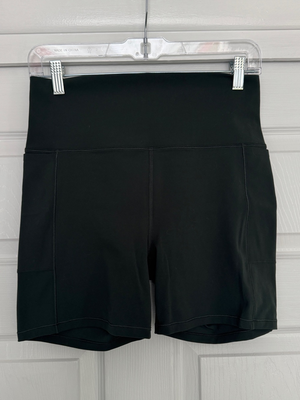 VUORI | women's 5" studio pocket short hunter green MEDIUM
